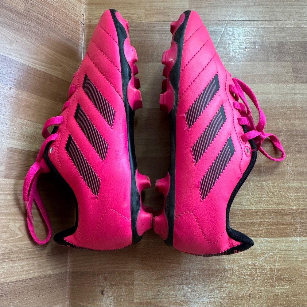 Adidas Goletto VIII FG youth soccer cleat in "Shock Pink" and black. Size 3 - Picture 8 of 11